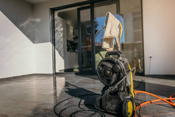 Best Driveway Pressure Washing  in Northbrook, OH